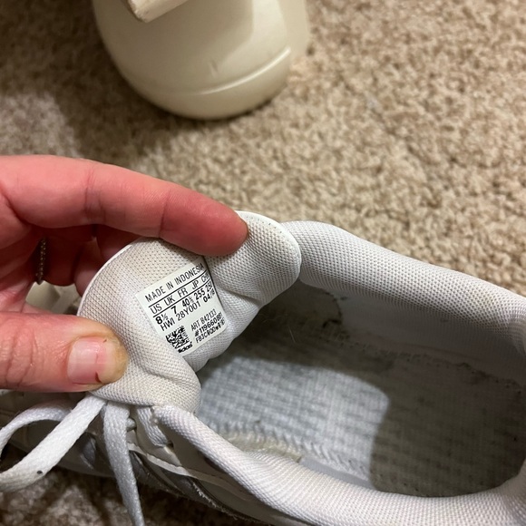 Adidas’s Cloudform White Sneakers 8.5 - Picture 5 of 6